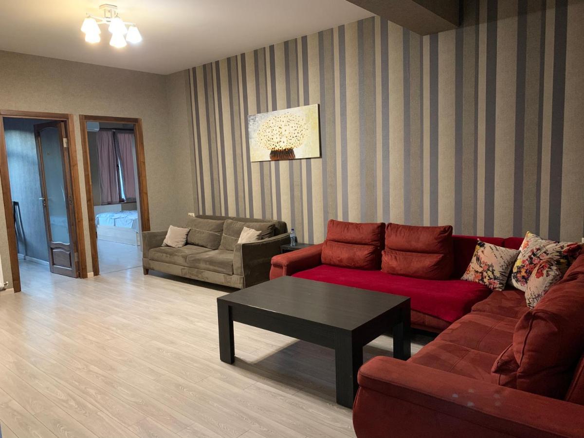 Lilika Apartments On Meskhishvili Tbilisi Esterno foto
